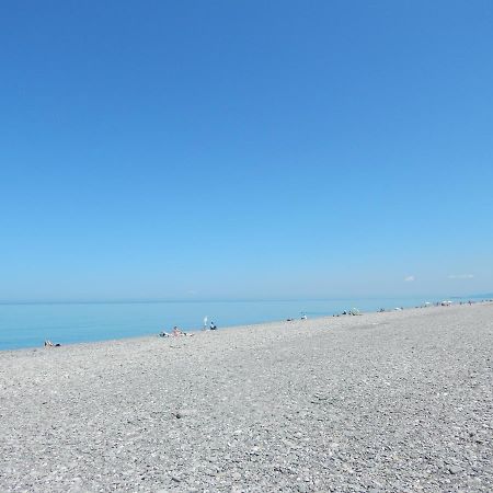Apartment First Line From Sea Batumi Bagian luar foto