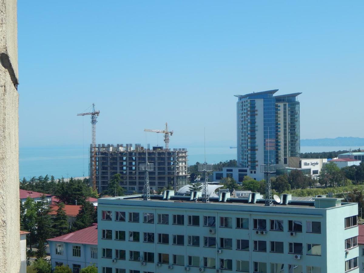 Apartment First Line From Sea Batumi Bagian luar foto
