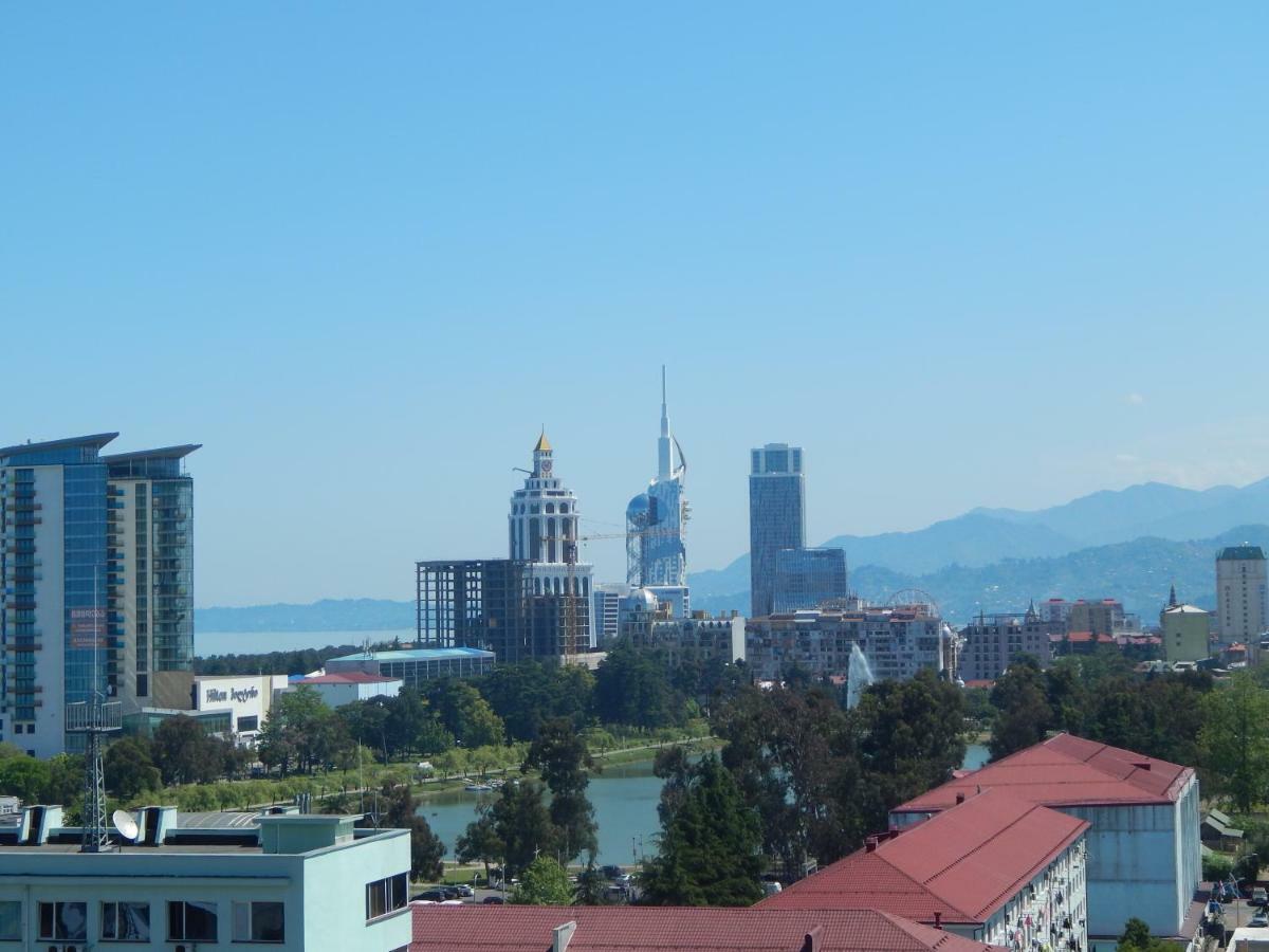 Apartment First Line From Sea Batumi Bagian luar foto