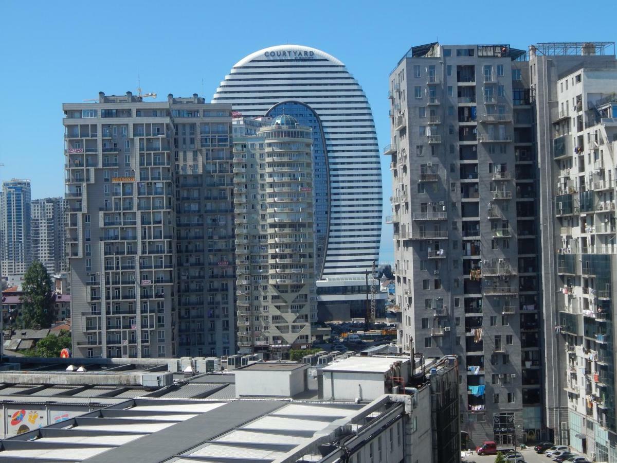 Apartment First Line From Sea Batumi Bagian luar foto