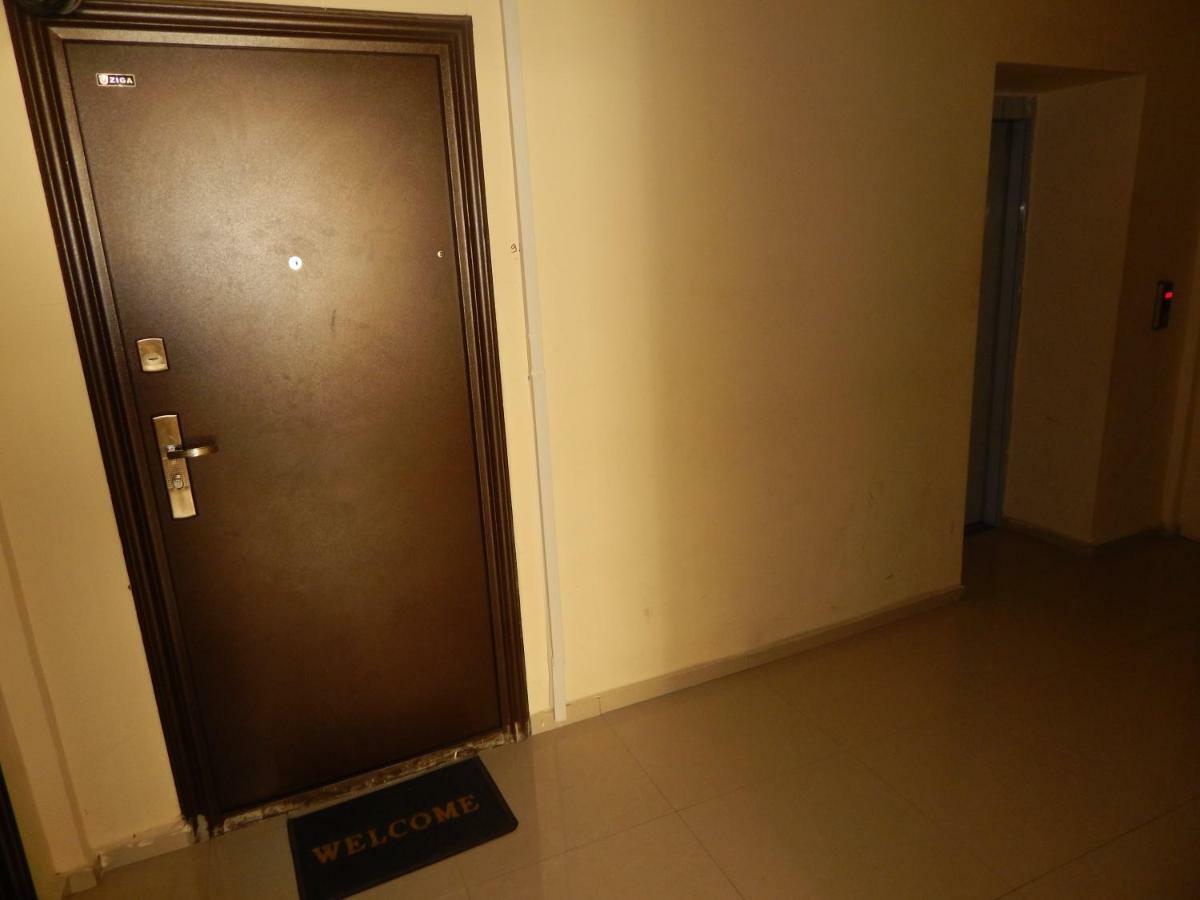 Apartment First Line From Sea Batumi Bagian luar foto